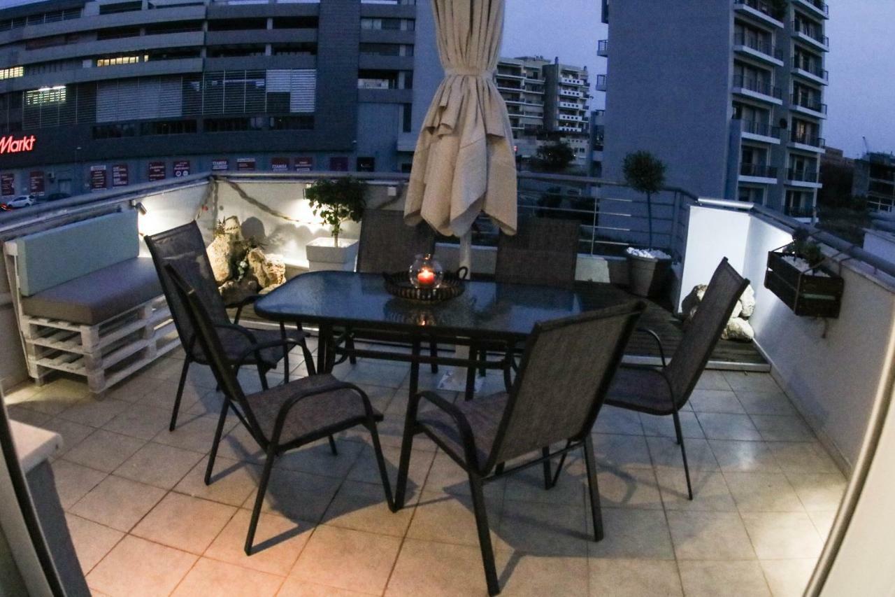 Apartment Port View *