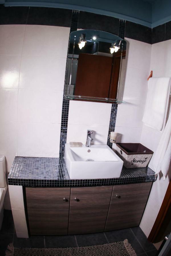 Port View Apartment