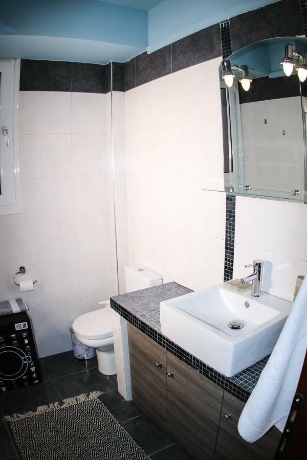 Port View Apartment
